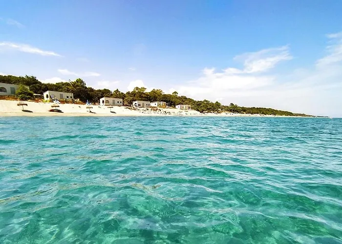 Naturiste Riva Bella 4* キャンプ場 *