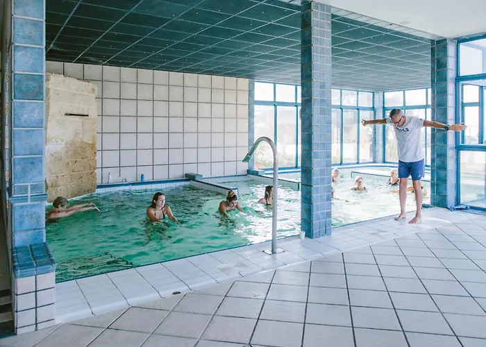 Naturiste Riva Bella 4* キャンプ場 Linguizzetta