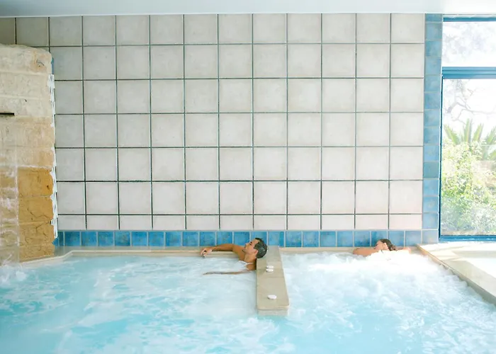 Naturiste Riva Bella 4* キャンプ場